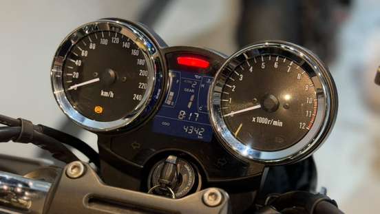 KAWASAKI-Z900RS-2024