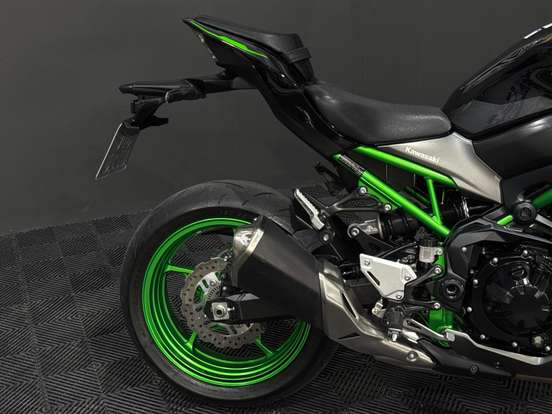 KAWASAKI-Z900 KAWASAKI-Z900-2023