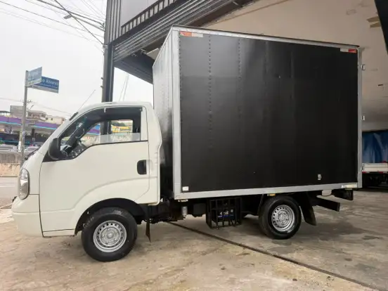 KIA-BONGO-2.5 K-2500 4X2 CS TURBO DIESEL 2P MANUAL KIA-BONGO-2011