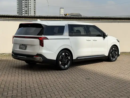 KIA-CARNIVAL-2024