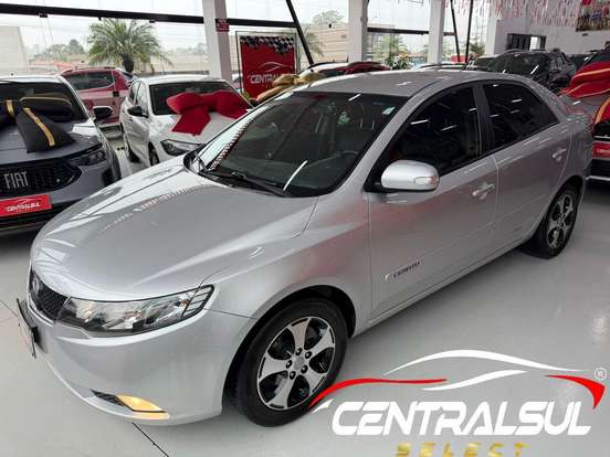 KIA-CERATO-1.6 E.213 SEDAN 16V GASOLINA 4P MANUAL KIA-CERATO-2010