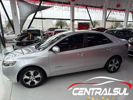 KIA-CERATO-2010