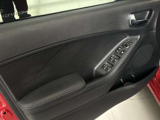 KIA-CERATO-2016