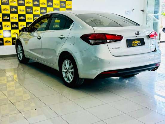 KIA-CERATO-1.6 SX 16V FLEX 4P AUTOMÁTICO KIA-CERATO-2018