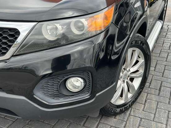 KIA-SORENTO-2.4 16V GASOLINA EX 7L 4WD AUTOMÁTICO KIA-SORENTO-2010