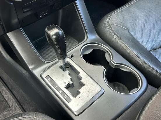 KIA-SORENTO-2.4 16V GASOLINA EX 7L 4WD AUTOMÁTICO KIA-SORENTO-2010