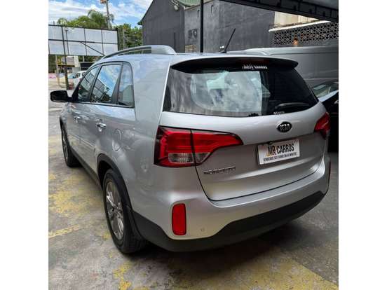 KIA-SORENTO-2.4 16V GASOLINA EX AUTOMÁTICO KIA-SORENTO-2014