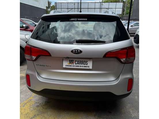 KIA-SORENTO-2.4 16V GASOLINA EX AUTOMÁTICO KIA-SORENTO-2014