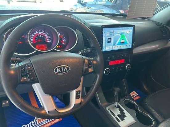 KIA-SORENTO-2012