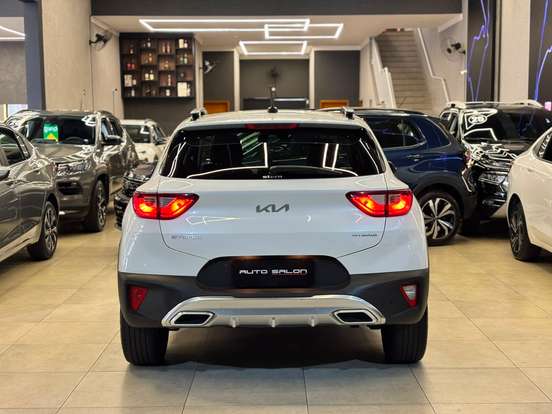 KIA-STONIC-2023