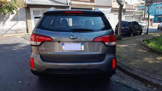 KIA-SORENTO-2013
