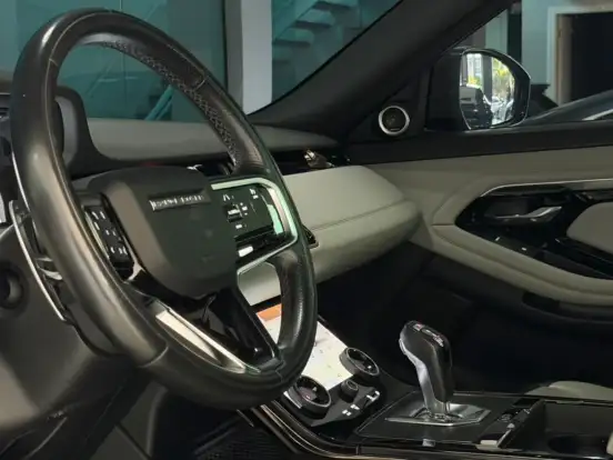 LAND ROVER-RANGE ROVER EVOQUE-2.0 P250 FLEX R-DYNAMIC SE AWD AUTOMÁTICO LAND ROVER-RANGE ROVER EVOQUE-2021