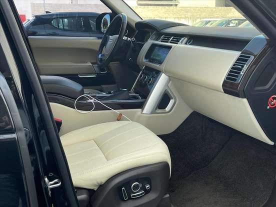 LAND ROVER-RANGE ROVER VOGUE-4.4 SE SDV8 4X4 TURBO DIESEL 4P AUTOMÁTICO LAND ROVER-RANGE ROVER VOGUE-2017