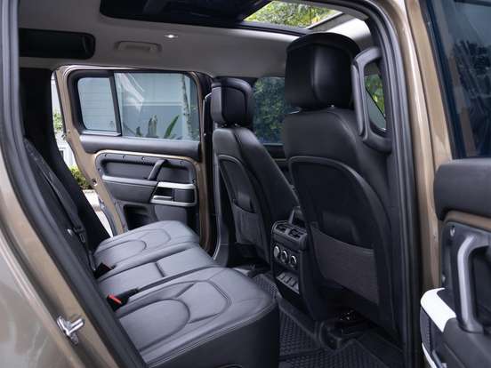 LAND ROVER-DEFENDER-2022