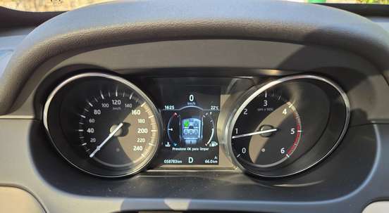 LAND ROVER-DISCOVERY SPORT-2017