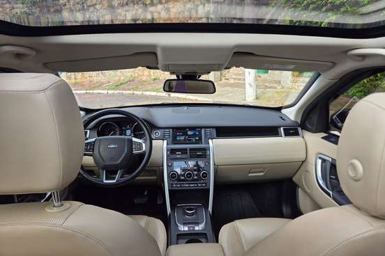 LAND ROVER-DISCOVERY SPORT-2017