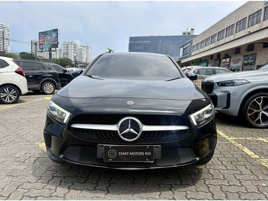MERCEDES-BENZ-A 200-2019