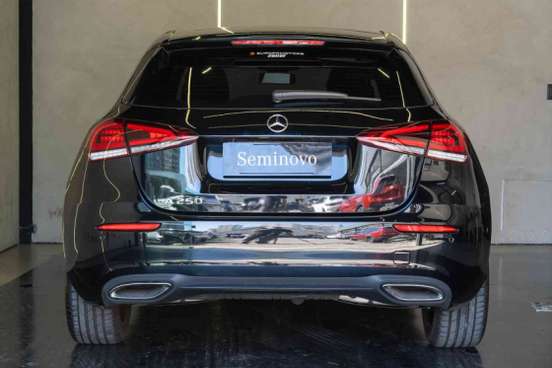 MERCEDES-BENZ-A 250-2019