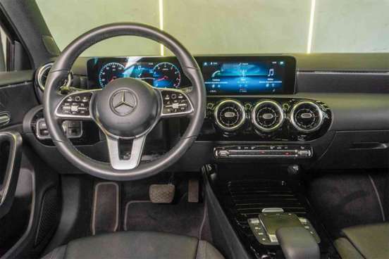 MERCEDES-BENZ-A 250-2019