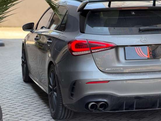 MERCEDES-BENZ-A 35 AMG-2021