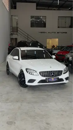 MERCEDES-BENZ C 180 1.6 CGI GASOLINA AVANTGARDE 9G-TRONIC