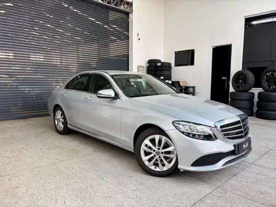 MERCEDES-BENZ-C 180-2020