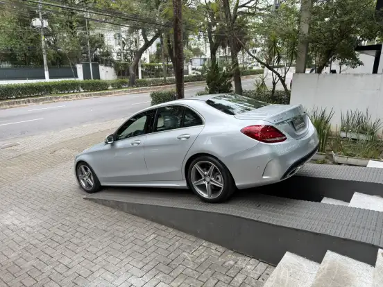 MERCEDES-BENZ-C 250-2.0 CGI SPORT TURBO 16V GASOLINA 4P AUTOMÁTICO MERCEDES-BENZ-C 250-2014