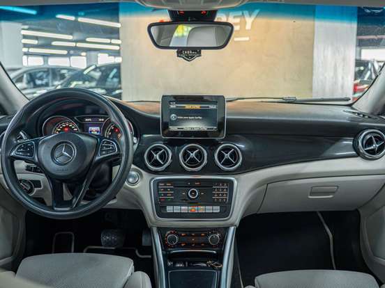 MERCEDES-BENZ-CLA 180-1.6 CGI GASOLINA 7G-DCT MERCEDES-BENZ-CLA 180-2018