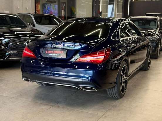 MERCEDES-BENZ-CLA 200-2017