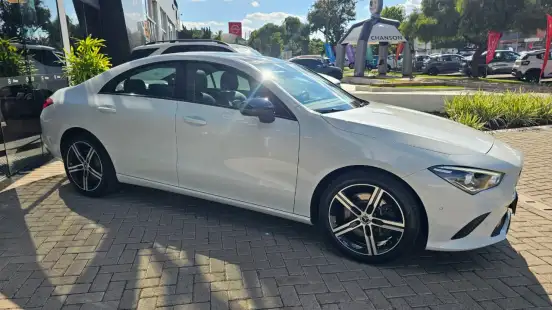 MERCEDES-BENZ-CLA 250-2.0 CGI GASOLINA 7G-DCT MERCEDES-BENZ-CLA 250-2022