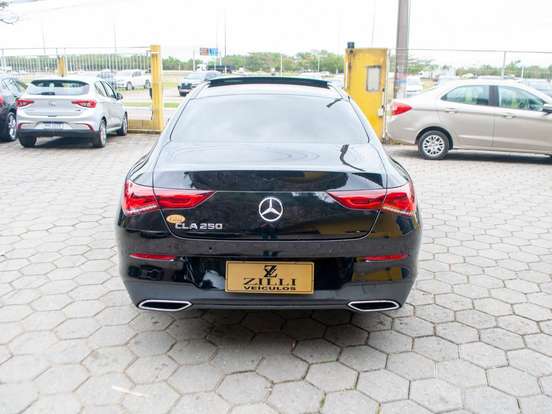 MERCEDES-BENZ-CLA 250-2.0 CGI GASOLINA 7G-DCT MERCEDES-BENZ-CLA 250-2022