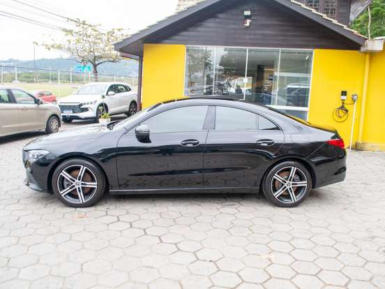 MERCEDES-BENZ-CLA 250-2.0 CGI GASOLINA 7G-DCT MERCEDES-BENZ-CLA 250-2022