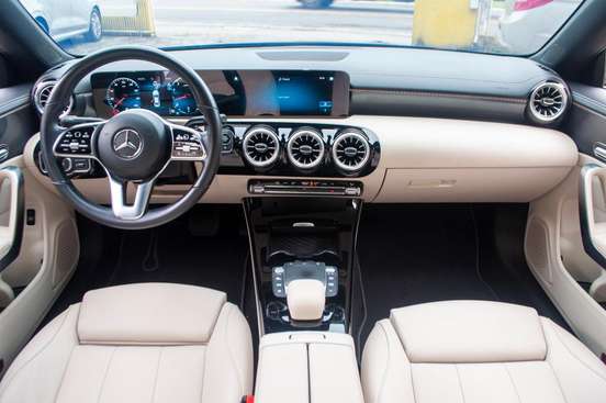 MERCEDES-BENZ-CLA 250-2.0 CGI GASOLINA 7G-DCT MERCEDES-BENZ-CLA 250-2022