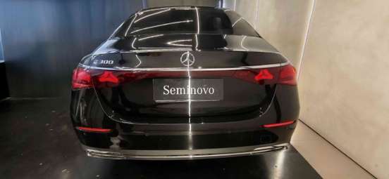 MERCEDES-BENZ-E 300-2025