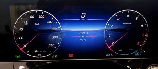 MERCEDES-BENZ-E 300-2025