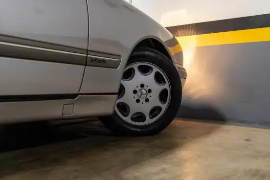MERCEDES-BENZ-E 430-2001