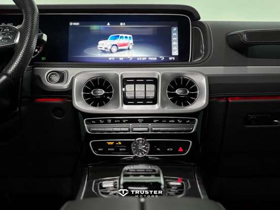 MERCEDES-BENZ-G 63 AMG-4.0 V8 TURBO GASOLINA 4MATIC SPEEDSHIFT MERCEDES-BENZ-G 63 AMG-2024