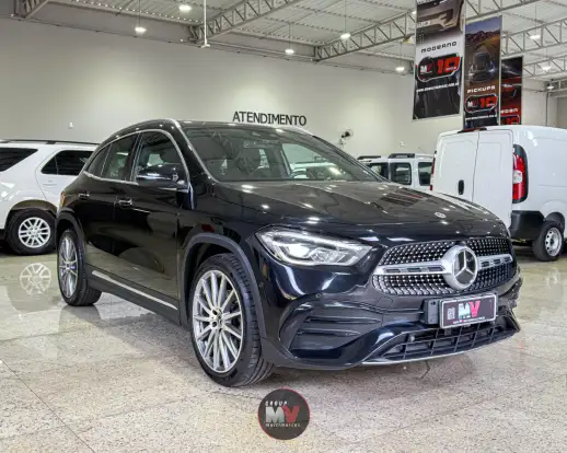 MERCEDES-BENZ-GLA 200-2022