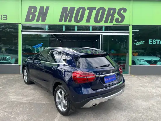 MERCEDES-BENZ-GLA 200-2018