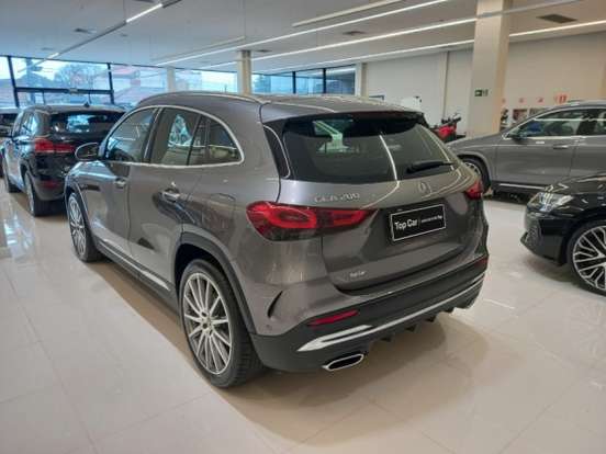 MERCEDES-BENZ-GLA 200-2022