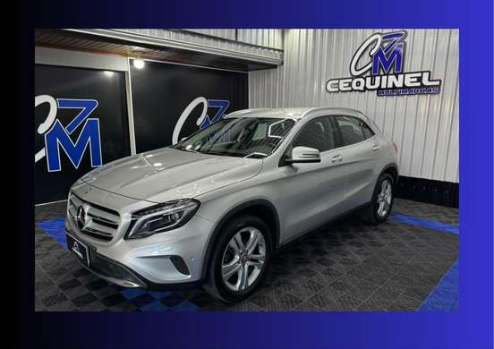 MERCEDES-BENZ-GLA 200-2017