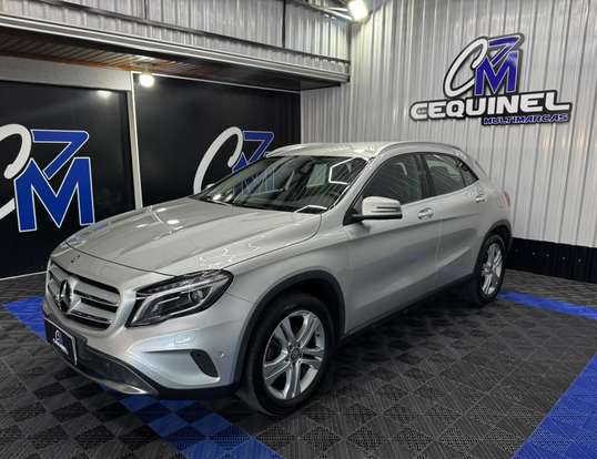MERCEDES-BENZ-GLA 200-2017