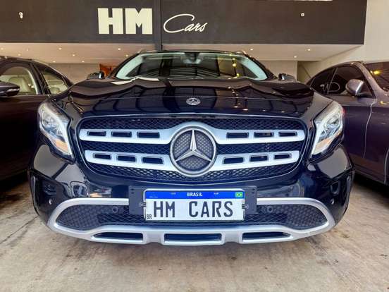 MERCEDES-BENZ-GLA 200-2019