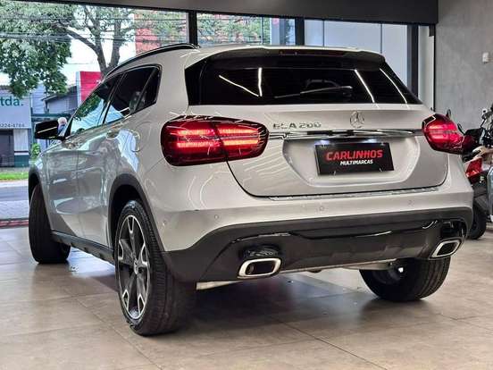 MERCEDES-BENZ-GLA 200-2018