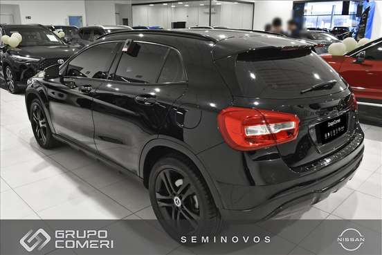 MERCEDES-BENZ-GLA 200-2018