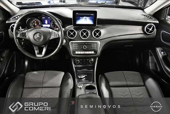 MERCEDES-BENZ-GLA 200-2018