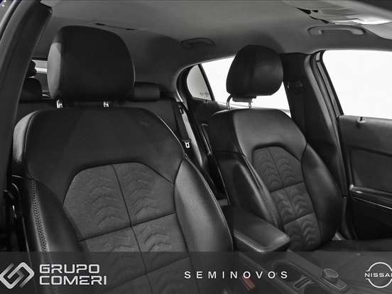 MERCEDES-BENZ-GLA 200-1.6 CGI FLEX STYLE 7G-DCT MERCEDES-BENZ-GLA 200-2018
