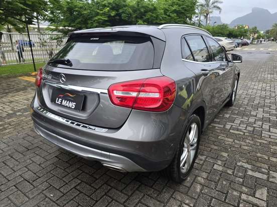 MERCEDES-BENZ-GLA 200-1.6 CGI VISION 16V TURBO GASOLINA 4P AUTOMÁTICO MERCEDES-BENZ-GLA 200-2014