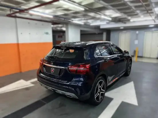 MERCEDES-BENZ-GLA 250-2018