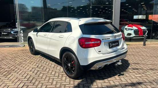 MERCEDES-BENZ-GLA 250-2016